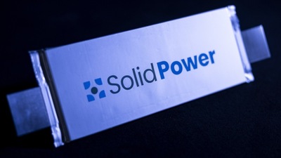 BMW postaví v Německu továrnu na solid-state akumulátory Solid Power