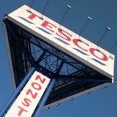 Britské Tesco nechalo na internetu snímky desítek milionů RZ aut zákazníků