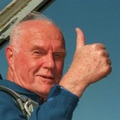 Bývalý astronaut John Glenn zemřel v 95 letech