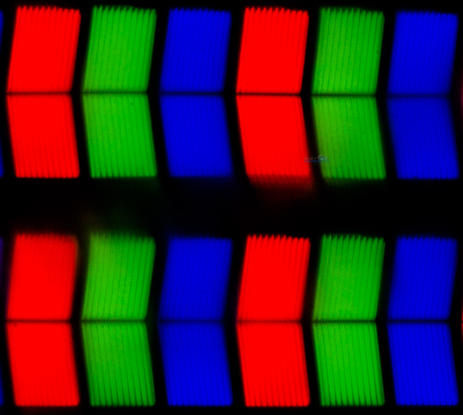 BenQ BL2411PT: nadějný všeuměl