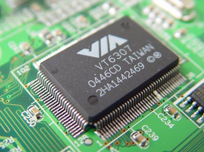 EPoX 9NPA+ Ultra - dobrý overclocking ale horší zvuk