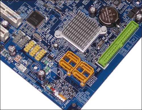 Gigabyte GA-MA69G-S3H - AMD 690G pro každého