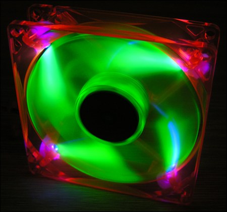 Test 92mm ventilátorů.