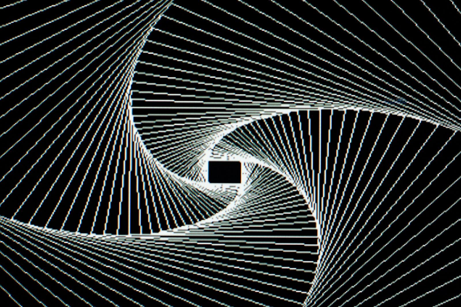 LG IPS234V: AH-IPS za hubičku