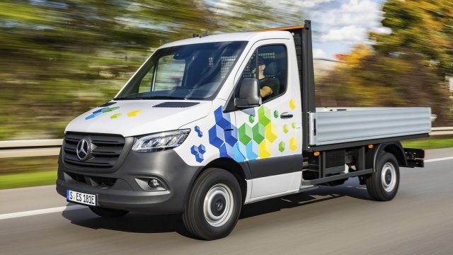 Nový Mercedes-Benz eSprinter: LFP baterie a až 113 kWh