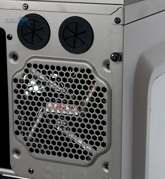 CM Storm Scout 2: mobilní skříň