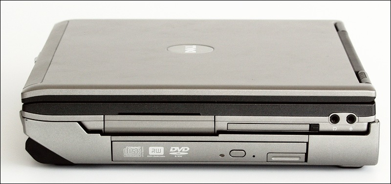 Dell Latitude D410: notebook jako dělaný na práci v terénu