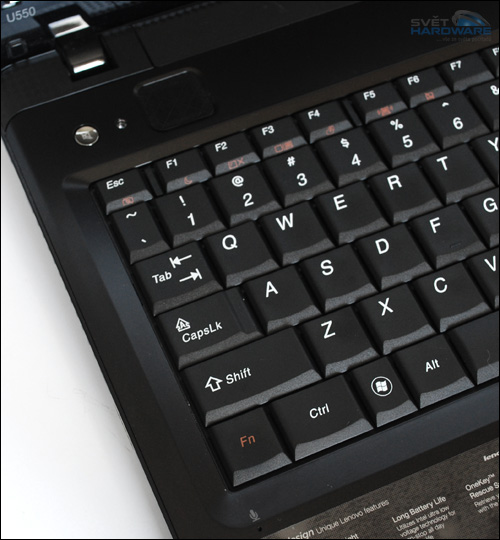 Lenovo U550: tenký IdeaPad