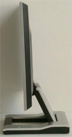 Samsung SyncMaster 152T - superštíhlá patnáctka