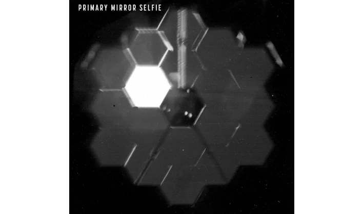 Webbův teleskop si i bez kamer dokázal pořídit selfie