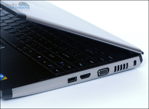 Dell Vostro 3300: výkonný drobek