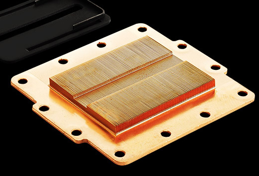 CM Nepton 140XL: malý vodník na steroidech