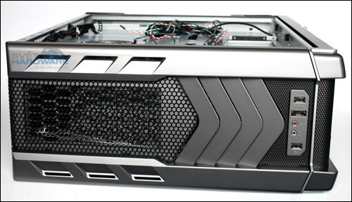 Thermaltake Spedo: multifunkční skříň