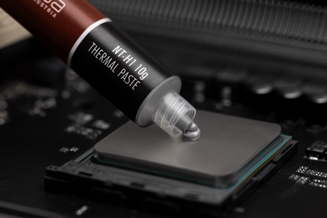 Noctua má novou teplovodivou pastu i čisticí ubrousky