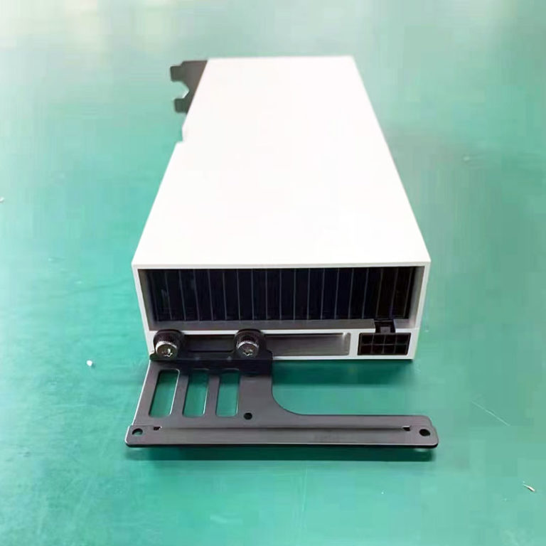 Těžební hi-end v podobě NVIDIA CMP 170HX se dostává do prodeje za 4400 USD