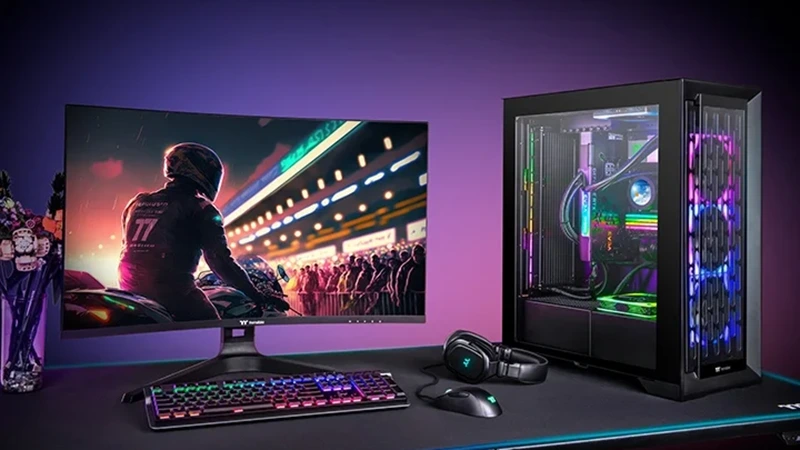Thermaltake už také nabízí herní monitory, mají rozlišení WQHD a až 170Hz frekvenci
