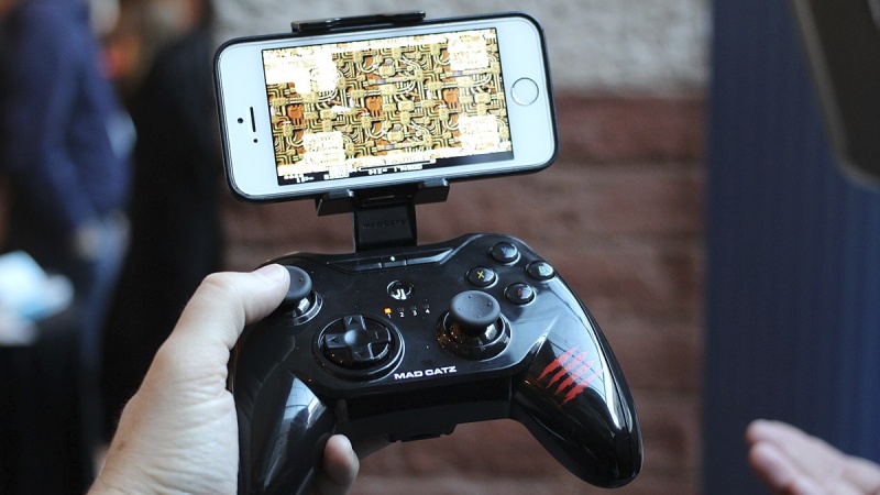 Bývalý kurátor App Store říká, že Apple na hry ve velkém "kašle"