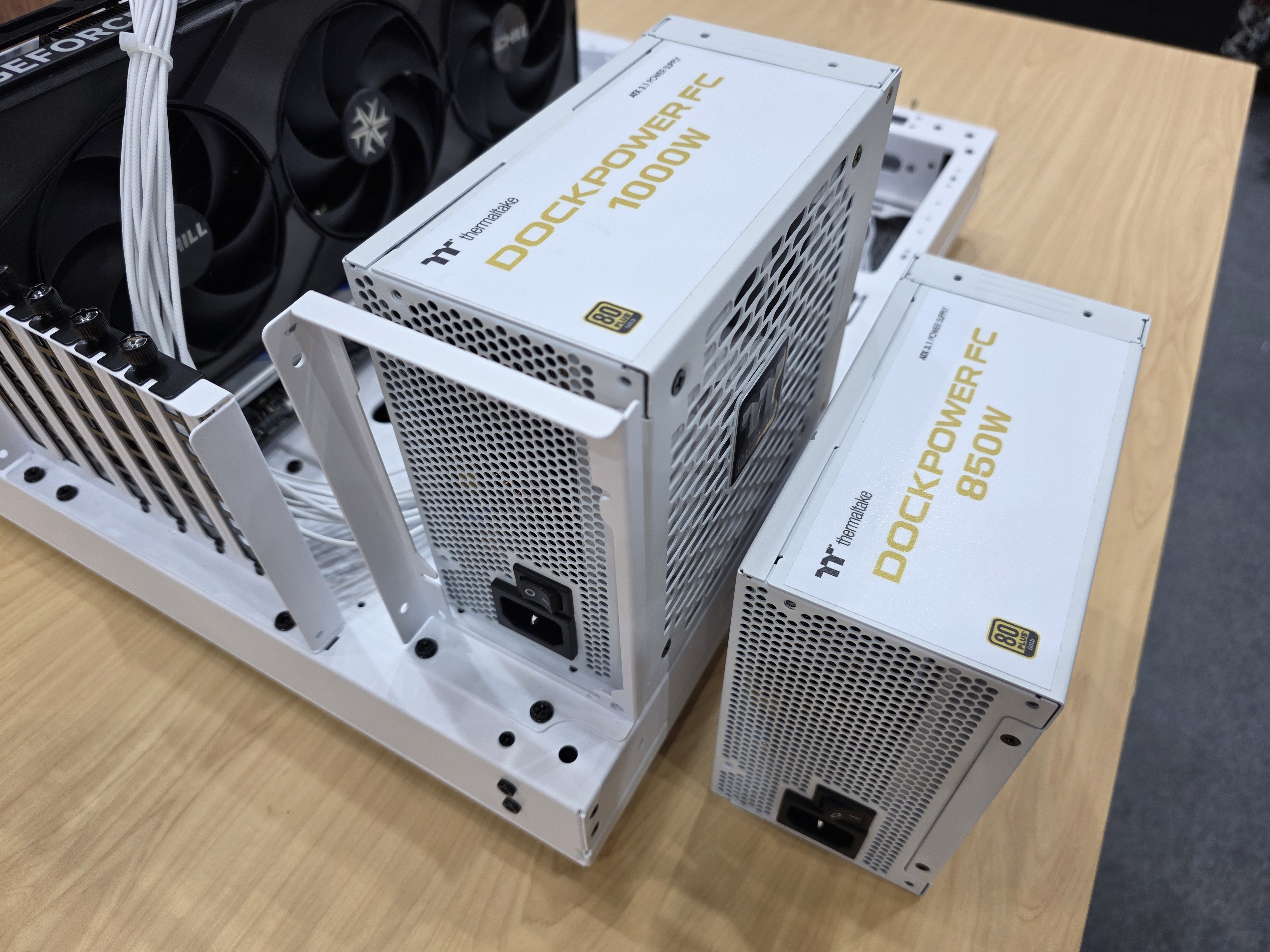 Thermaltake Dockpower