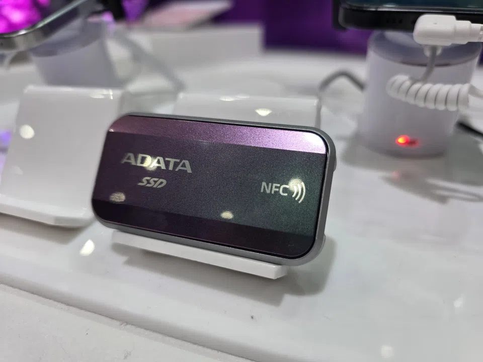 Adata Urban Tapsafe SSD