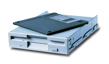 Historie a současnost datových úložišť