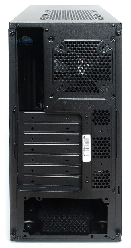 Cooler Master N400: levný elegán