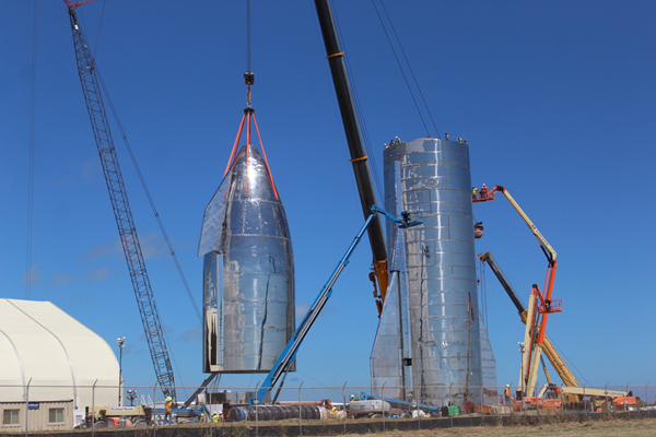 Elon Musk ukázal Starship Mk1 a slíbil let do vesmíru brzy v příštím roce