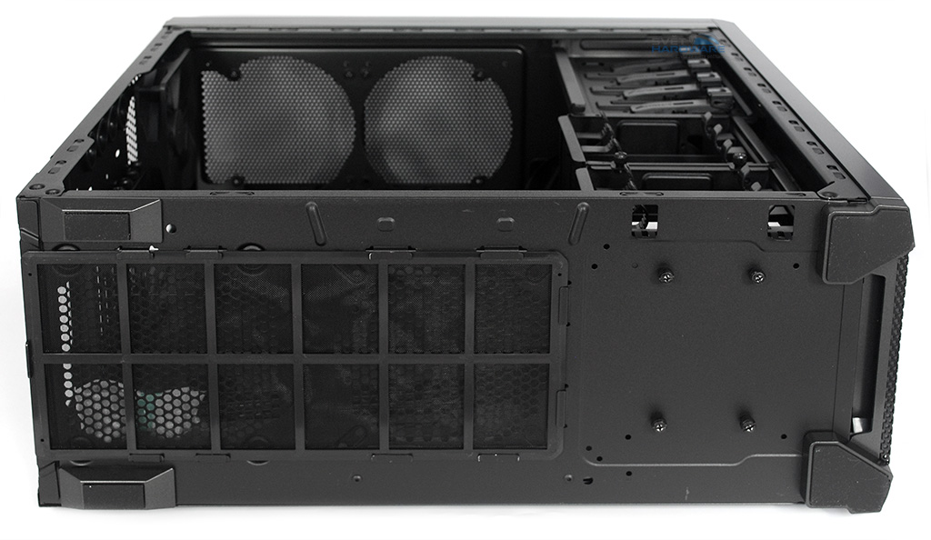 Corsair Carbide 500R: vylepšený mainstream