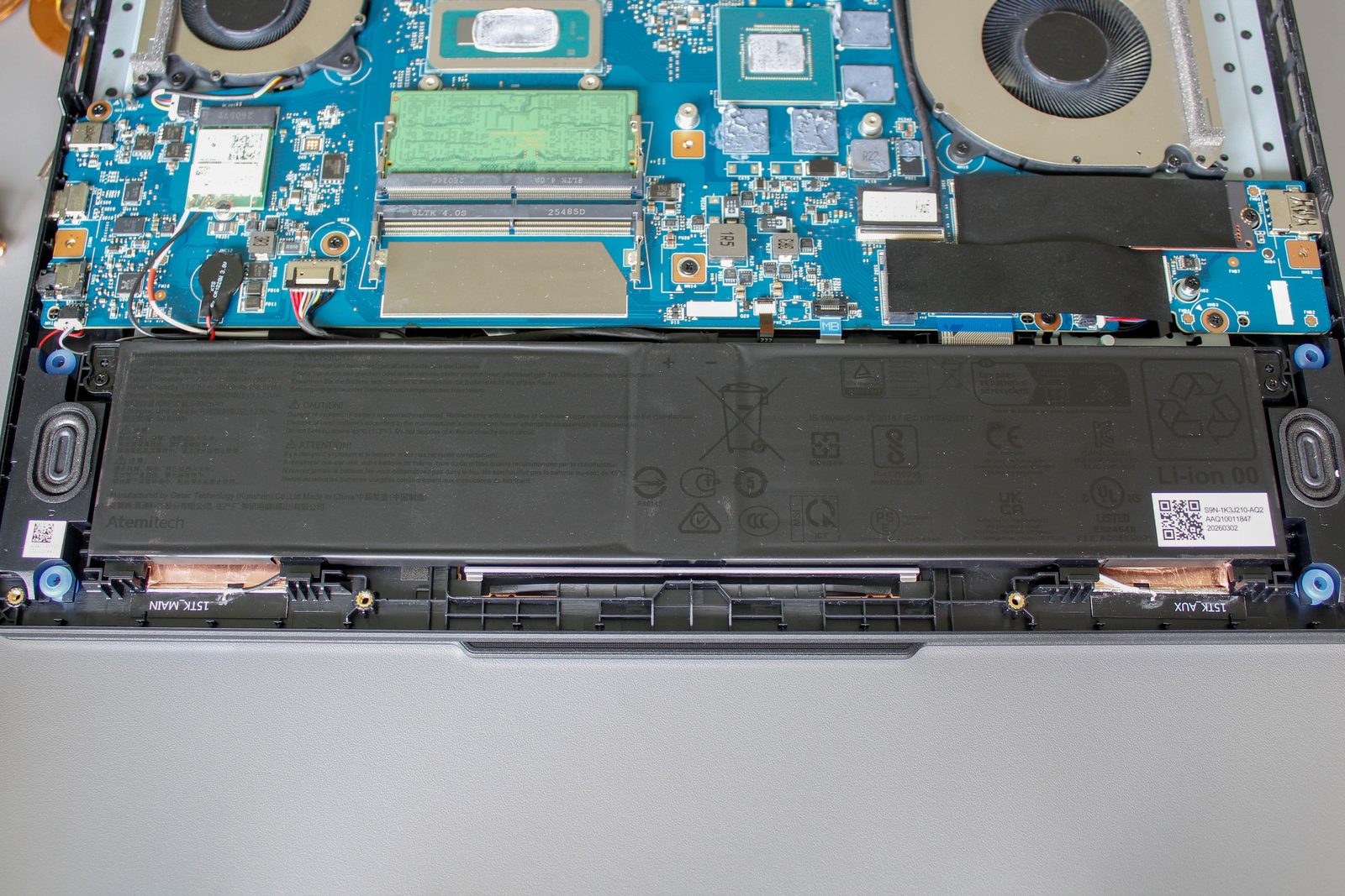 MSI Cyborg 15 Max C13W: Vstupenka do světa přenosného RTX hraní