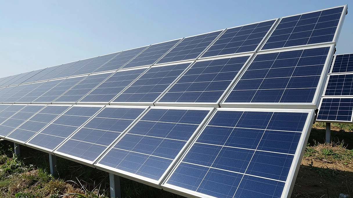 Tandemové solární panely dosáhly na 32,76% účinnost, životnost se zlepšuje