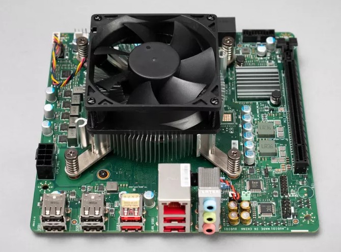 Deska pro PC s konzolovým APU 4700S se ukázala