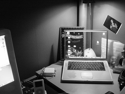 Průhledné displeje a monitory?