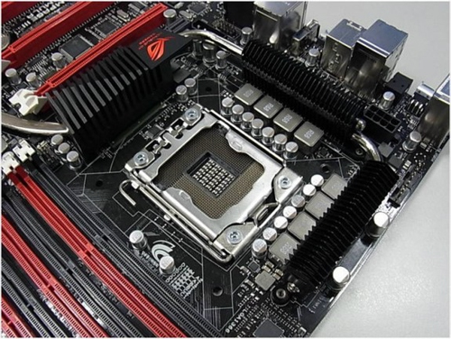 Asus ukázal Rampage III Formula