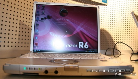 Nový notebook Panasonic R6
