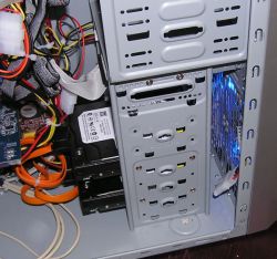 HAL3000 Phantom aAlien alias vesmírná stanice