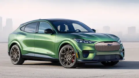 Jeden Ford Mustang Mach-E má za sebou 500 tisíc km. Baterie na 92 %