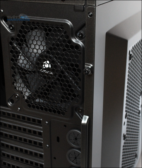 Corsair Carbide 400R: slušný základ