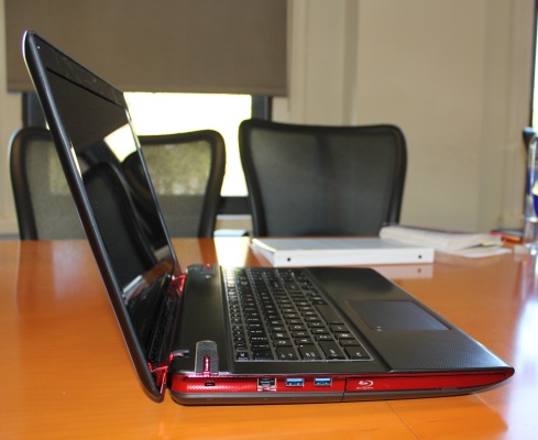 Toshiba upřesnila notebook Qosmio X875
