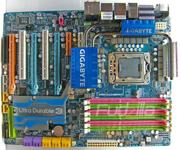 Řada X58 desek na IDF, MSI X58 Eclipse s rekordní propustností RAM