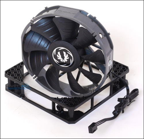 BitFenix Spectre Pro: slib výkonu a neotřelosti