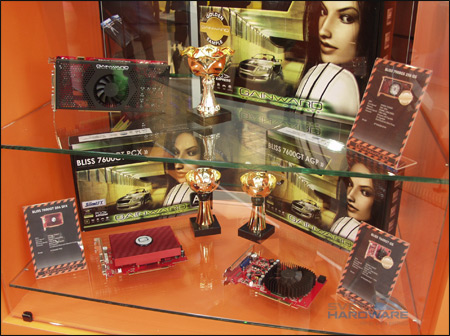 CeBIT 2007 skrze hledáček Světa hardware