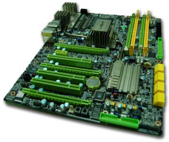 DFI přichází se základními deskami LANParty UT P35