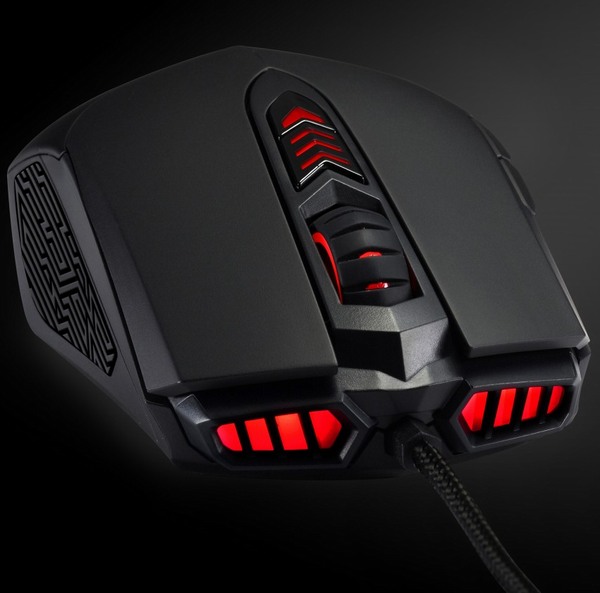 ASUS ROG GX860 Buzzard: přesná myš