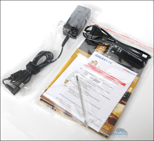 Gigabyte T1028X a M1022M: speciální netbooky