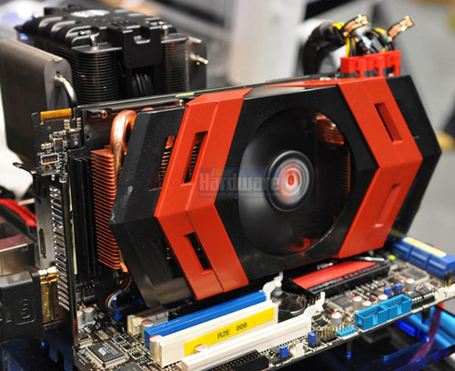 CEBIT 2010: Asus představil grafickou kartu Ares