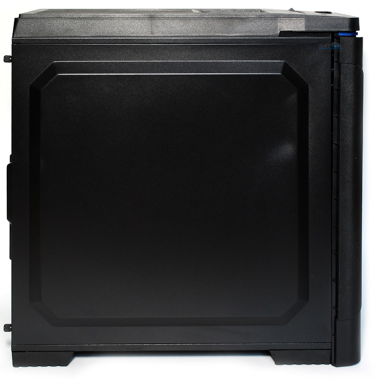 SilentiumPC Brutus M25: levná, ale vybavená