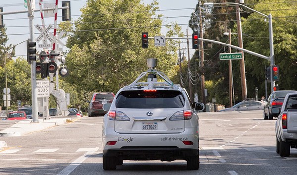Auta Google Car bourala už jedenáctkrát, ale nezaviněně