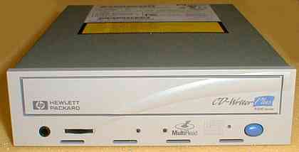 Přepisovačka HP CD-Writer Plus 9310i