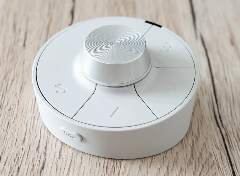 BenQ PD2730S Hotkey Puck G3