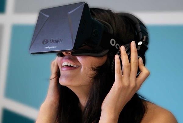 Facebook koupil Oculus VR za 2 miliardy dolarů