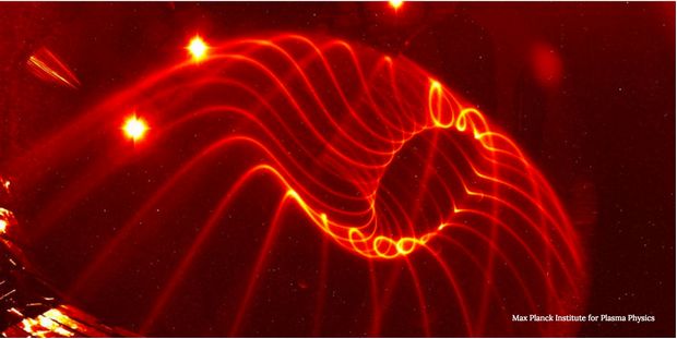 Fúzní reaktor s "hvězdou ve sklenici" funguje a slibuje energii